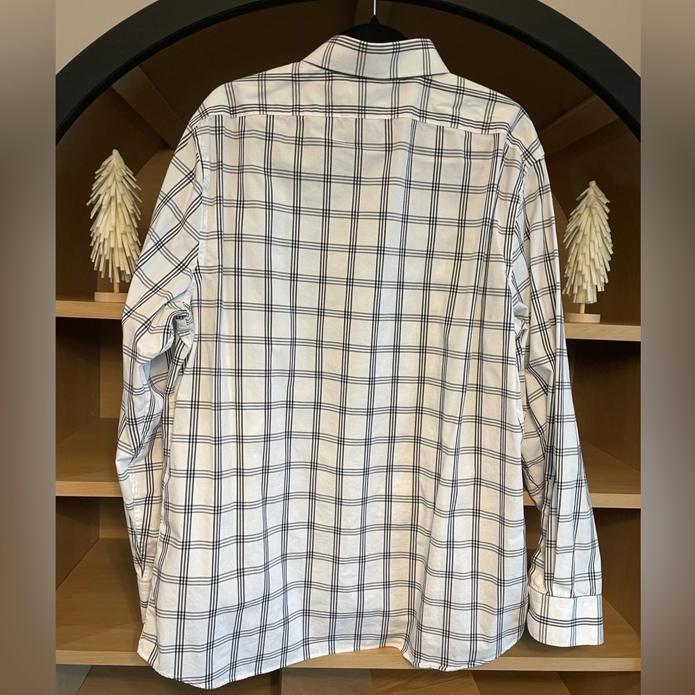Banana Republic Slim Fit White and Black Plaid Button-Down Shirt Size XL - Picture 3 of 4